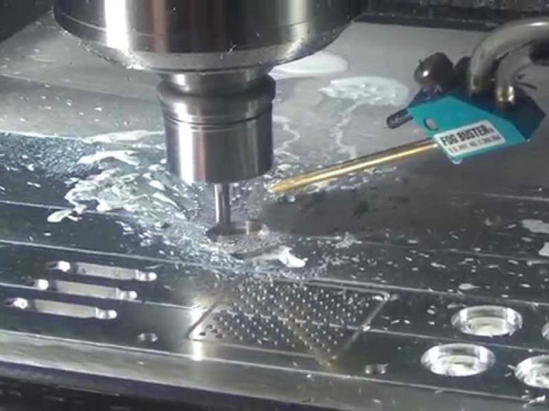 Research on Robot CNC Precision Machining Equipment