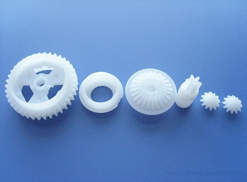 Plastic parts processing 1